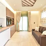 On Board Luxury Aparthotel 3*
