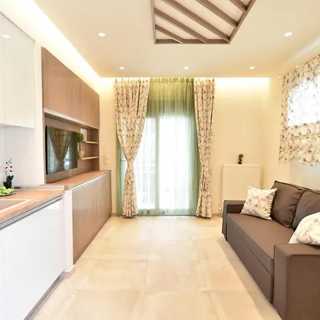 On Board Luxury Apartmanhotel 3*