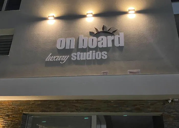 公寓式酒店 On Board Luxury 3*